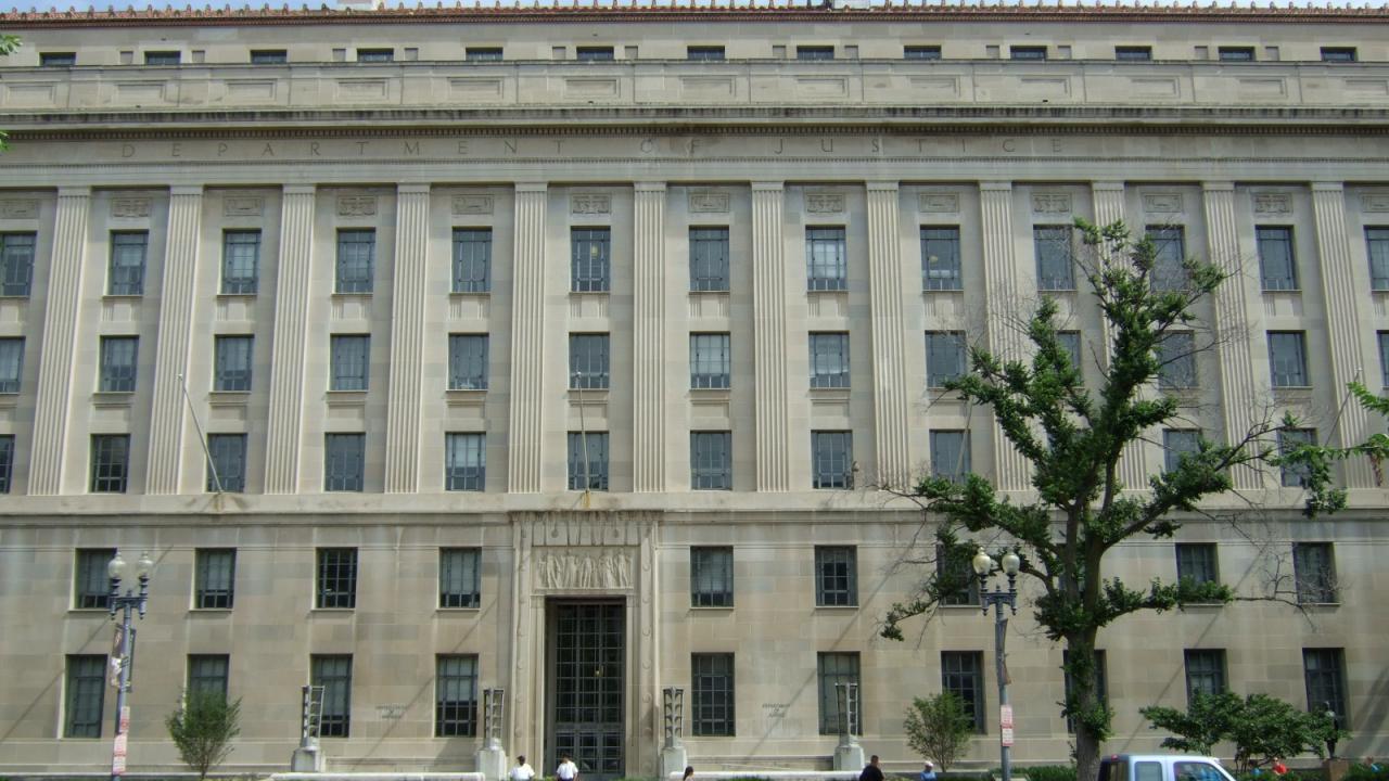 Why corporations like the foreign corrupt practices act true costs